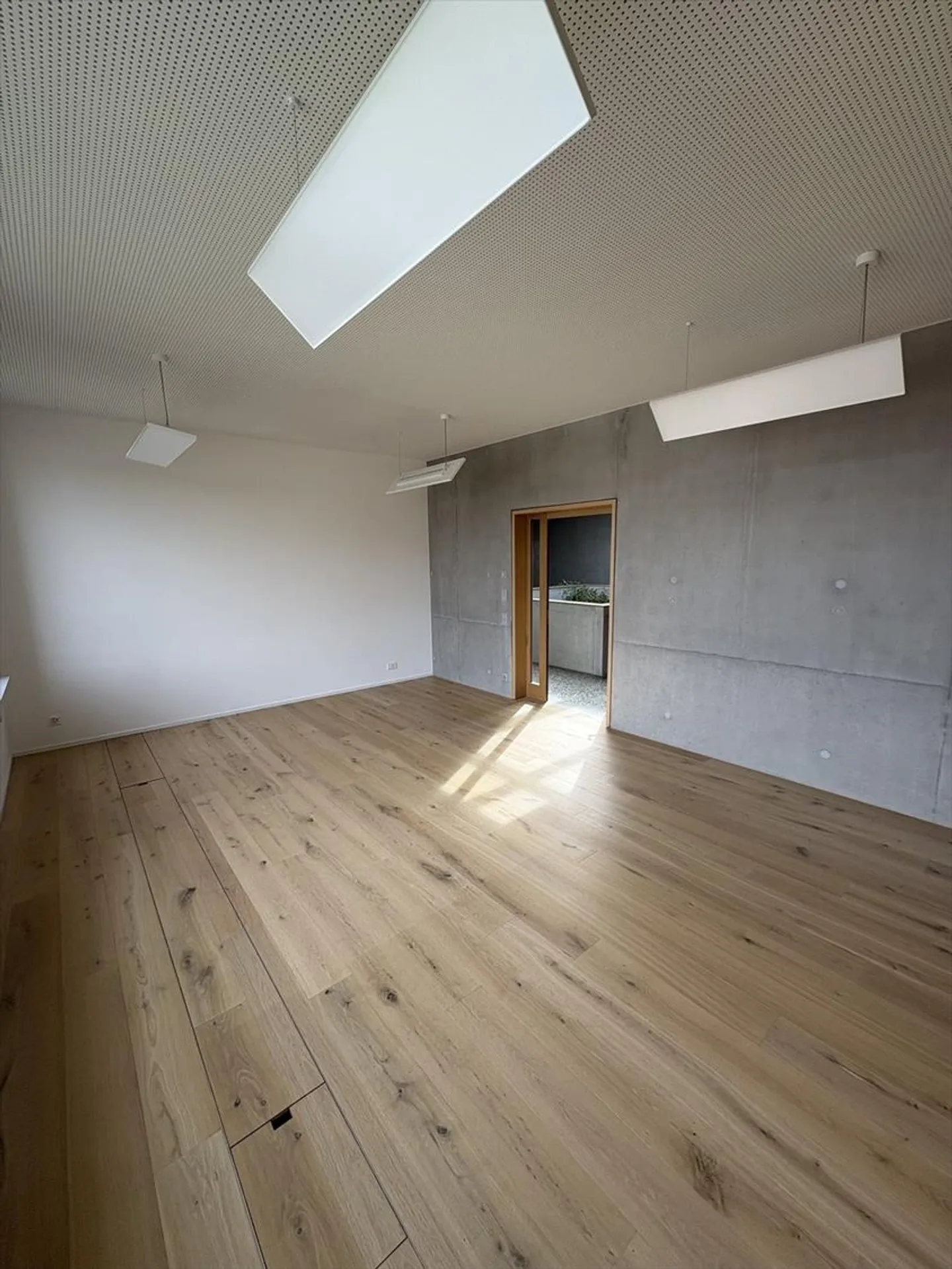 Ufficio moderno di 28,60 m2 in affitto a Courtaman! - Foto 2 di 5