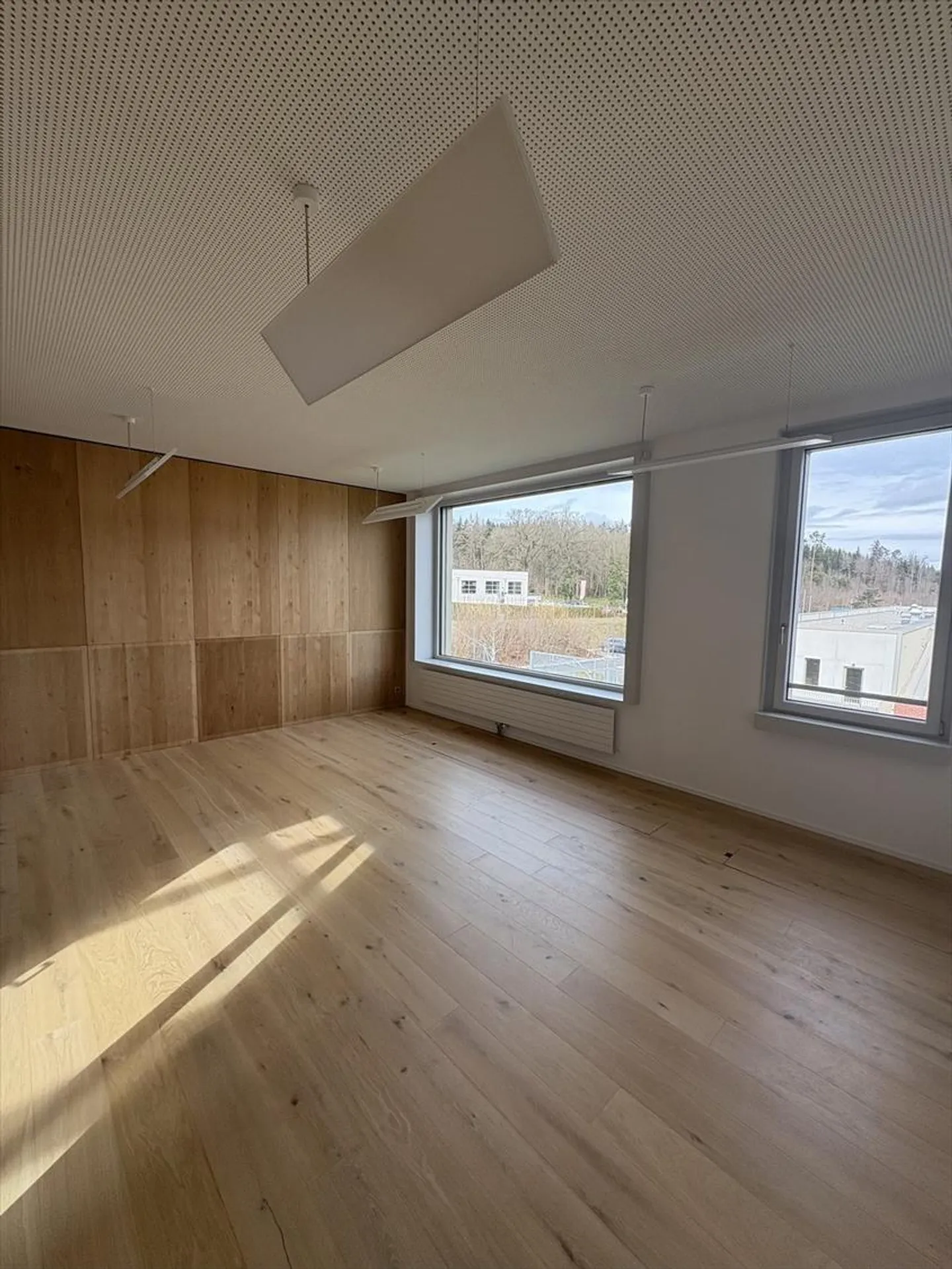 Ufficio moderno di 28,60 m2 in affitto a Courtaman! - Foto 4 di 5