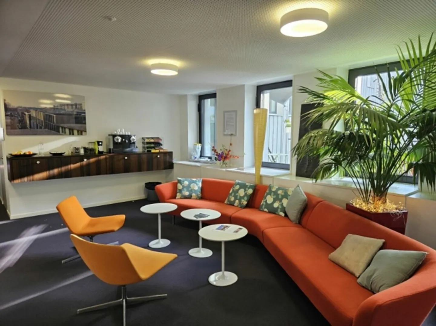 630 m² Semi-Furnished Offices, Quartier du Flon - Photo 2 of 13