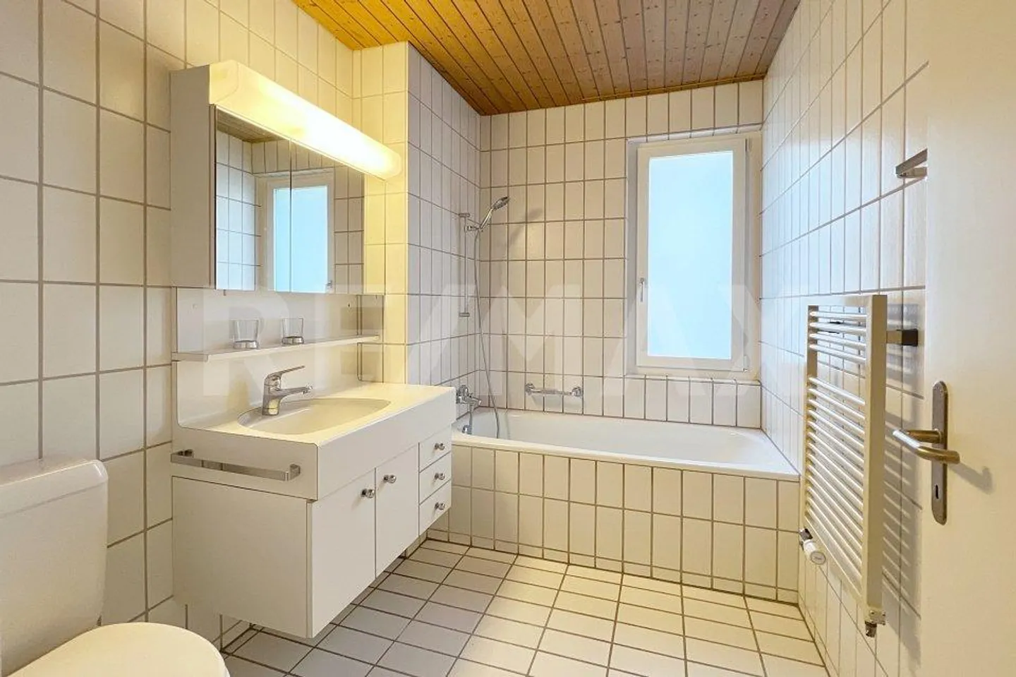 Vivre dans un emplacement central avec vue sur le Staufberg - Photo 4 sur 13