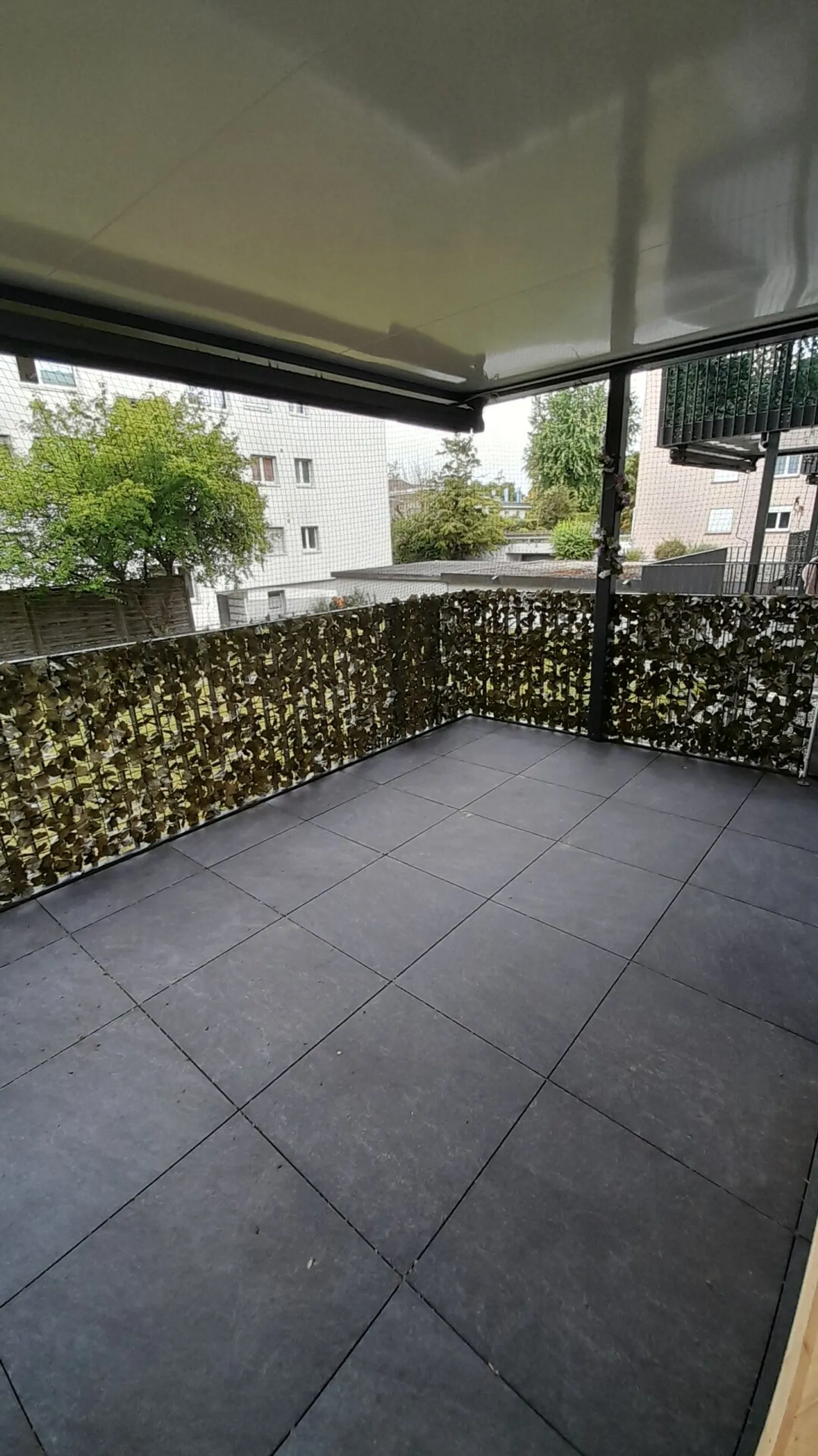 Appartement 3.5 pièces accessible avec un immense balcon à Urtenen-Schönbühl à louer ! - Photo 11 sur 13