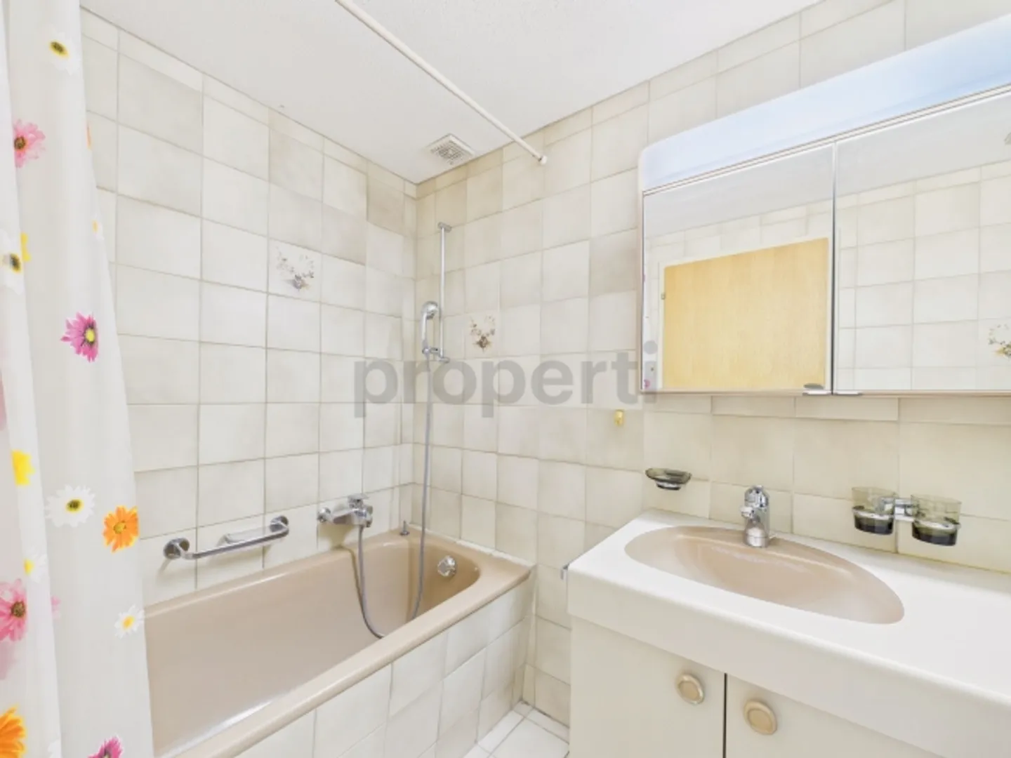 Appartement spacieux avec balcon - Photo 11 sur 13