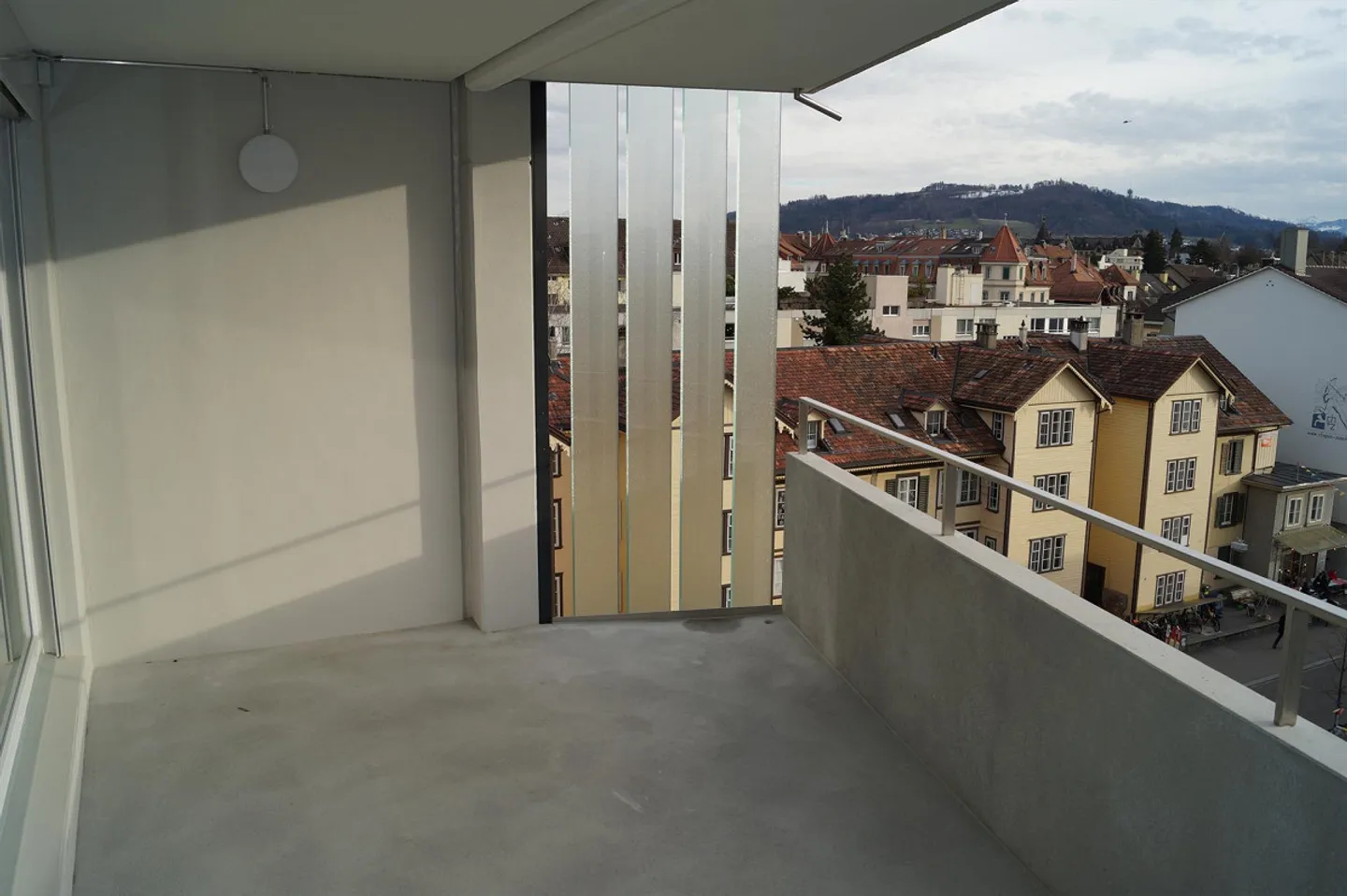 Centrale a Länggasse con grande balcone - Foto 1 di 11