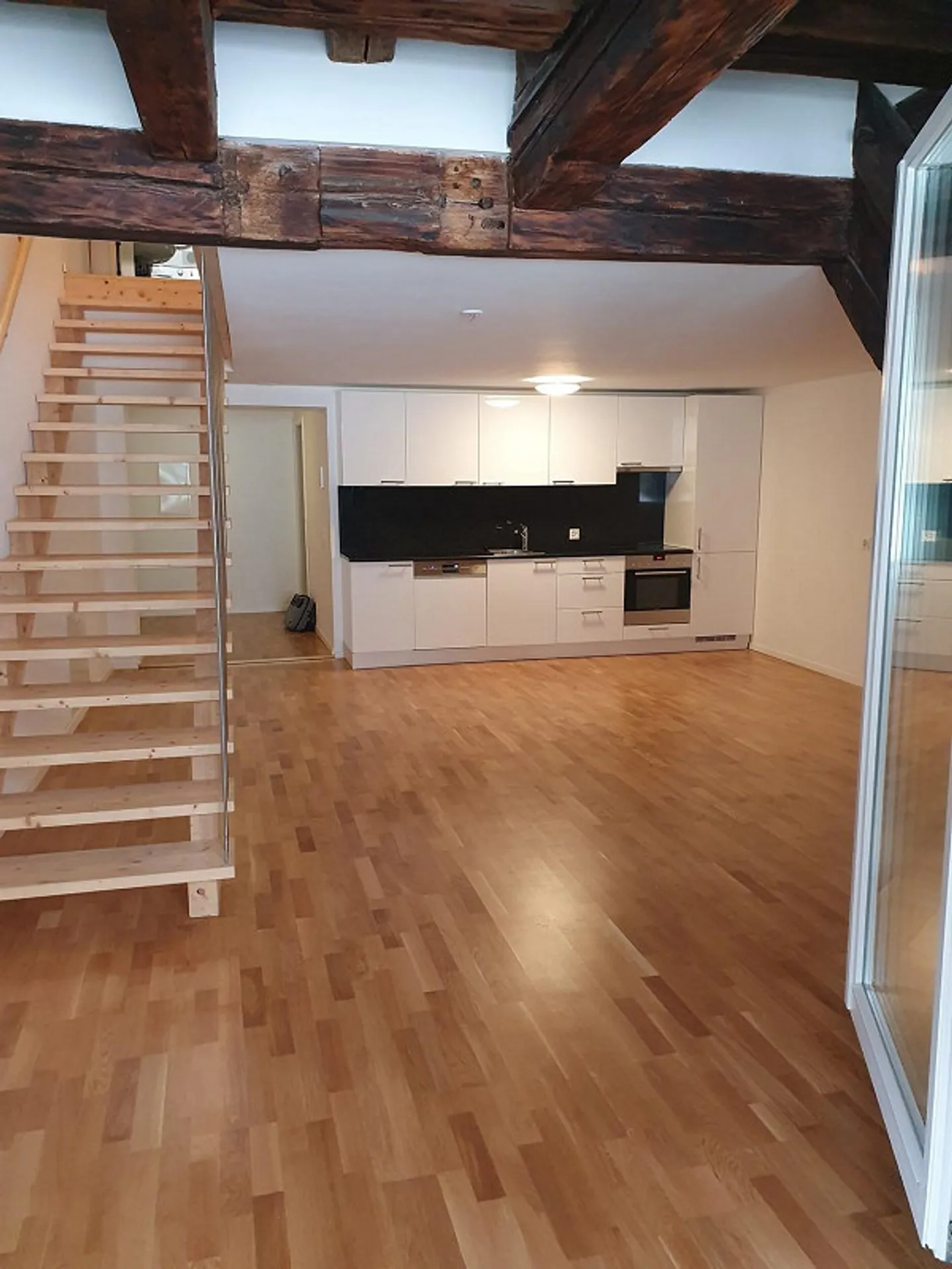 Charmante maisonette de 3,5 pièces au cœur de la vieille ville - Photo 4 sur 6