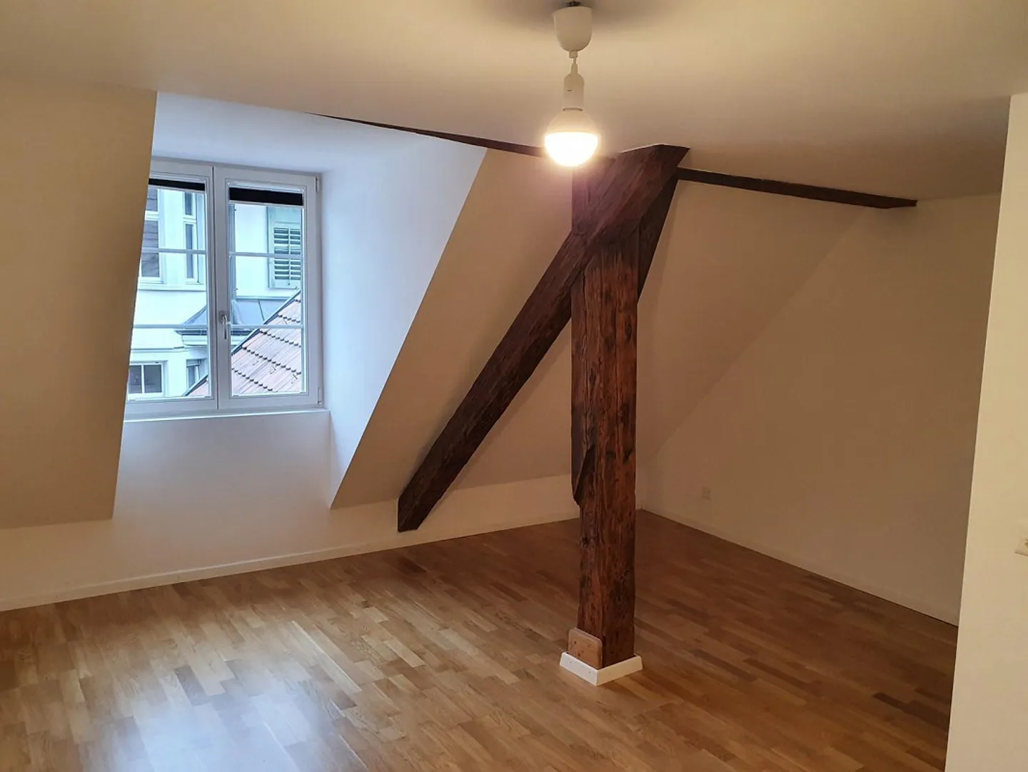Charmante maisonette de 3,5 pièces au cœur de la vieille ville - Photo 5 sur 6
