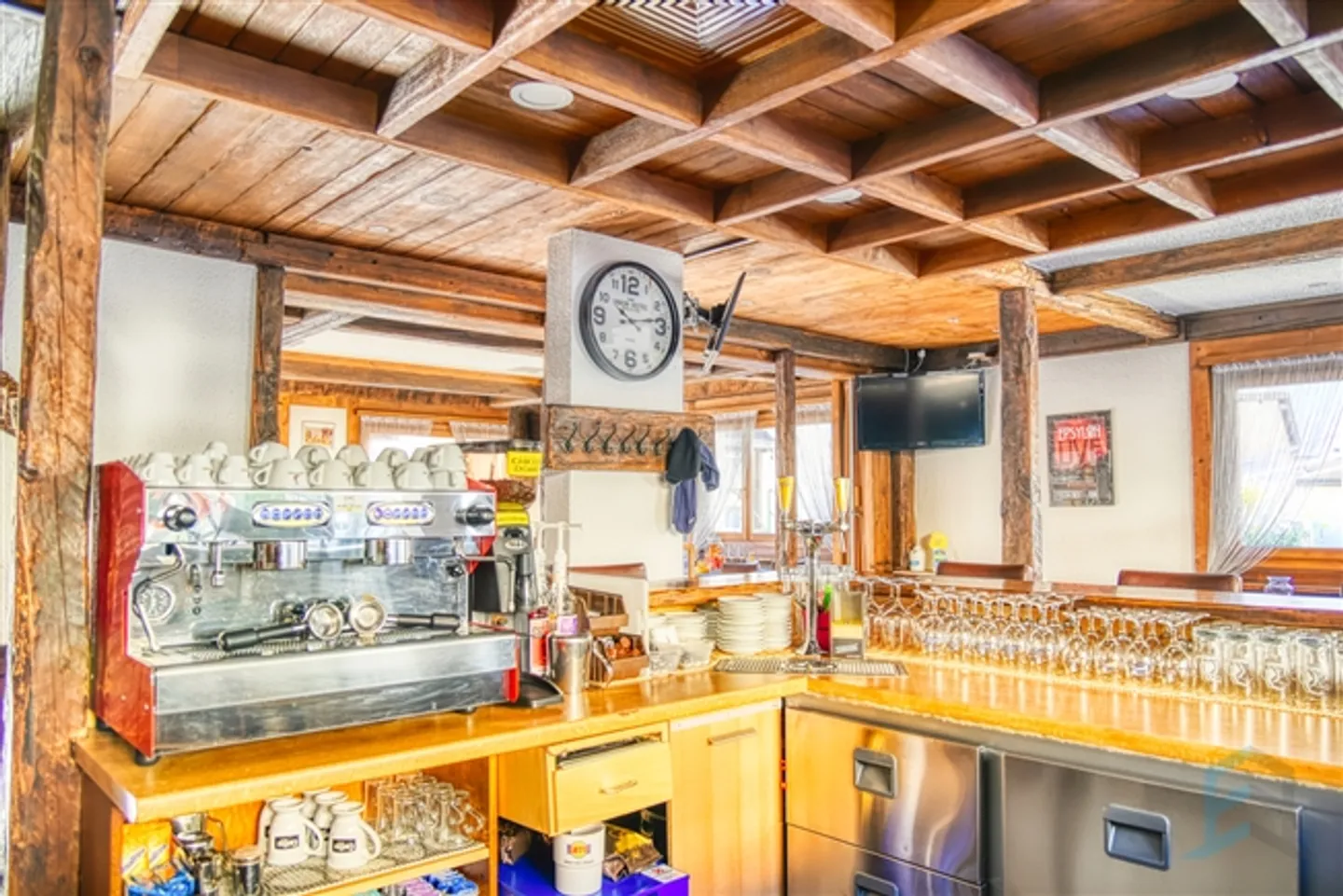 ESCLUSIVO Magnifico Ristorante di 218 m² nel Centro del Villaggio - Foto 3 di 15