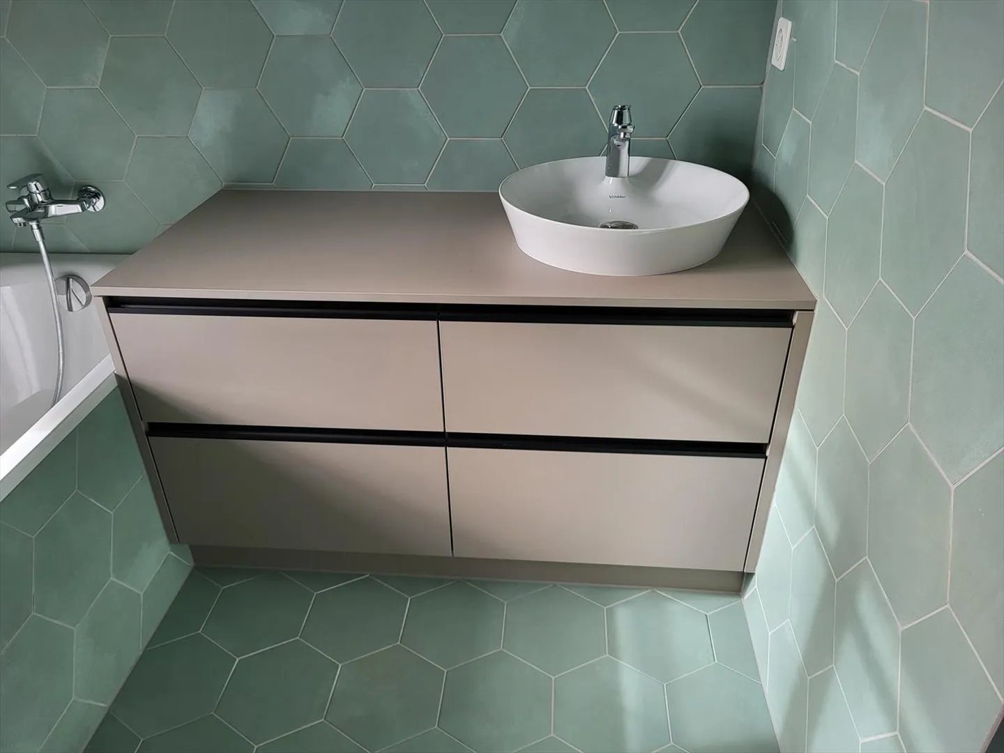 Magnificent duplex completely renovated with private garden - Photo 7 of 10