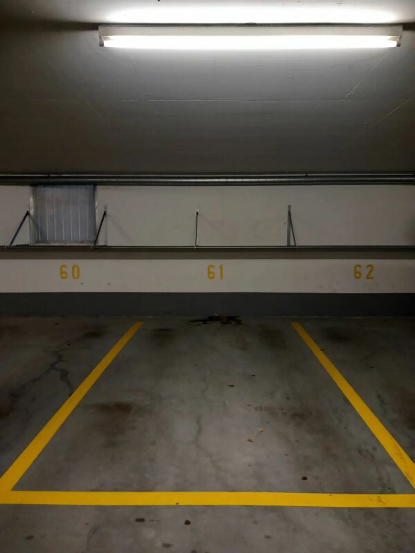 Tiefgaragenparkplatz - Foto 2 von 2