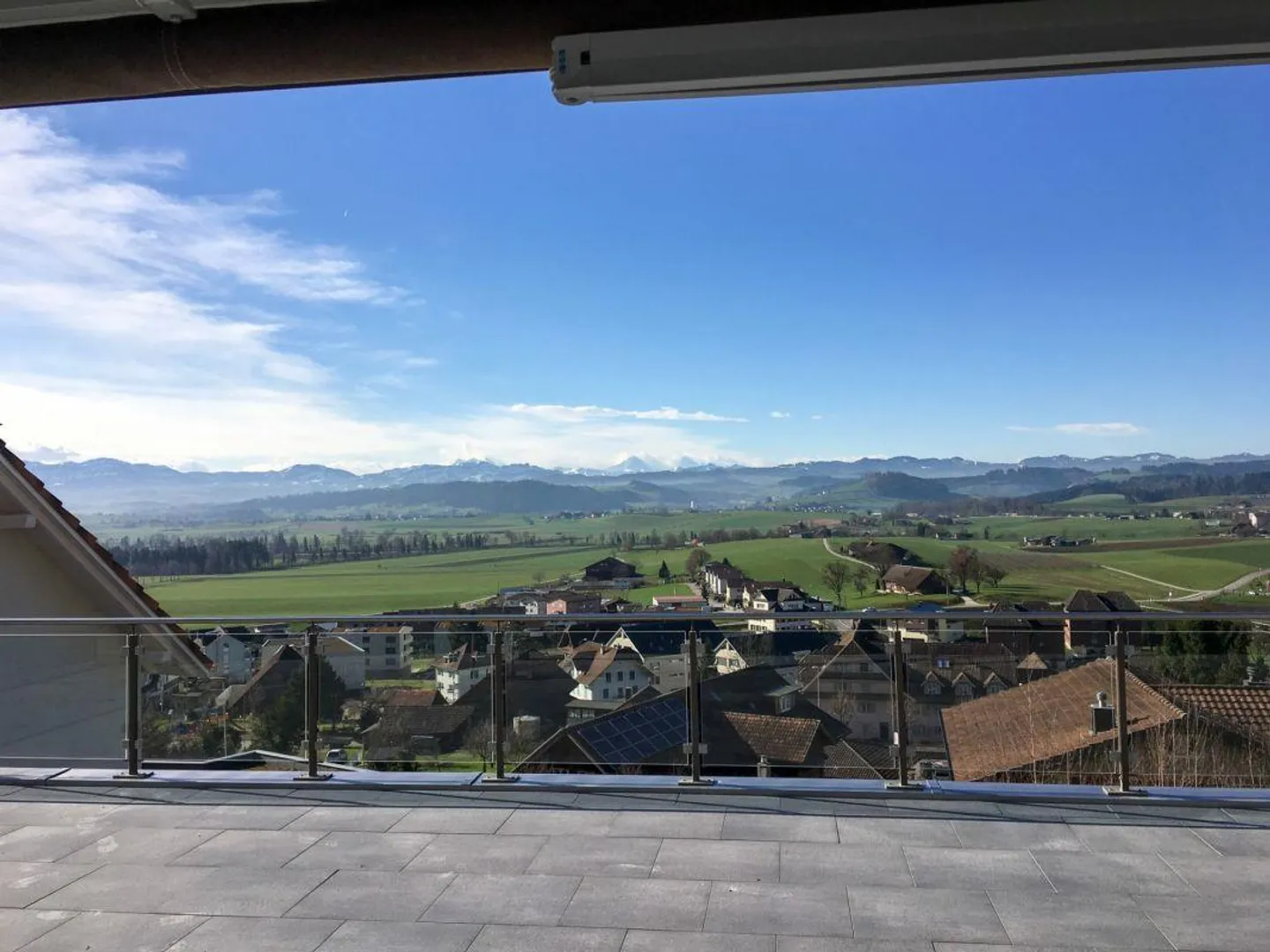 Appartamento con terrazza di 4,5 stanze - Foto 1 di 11