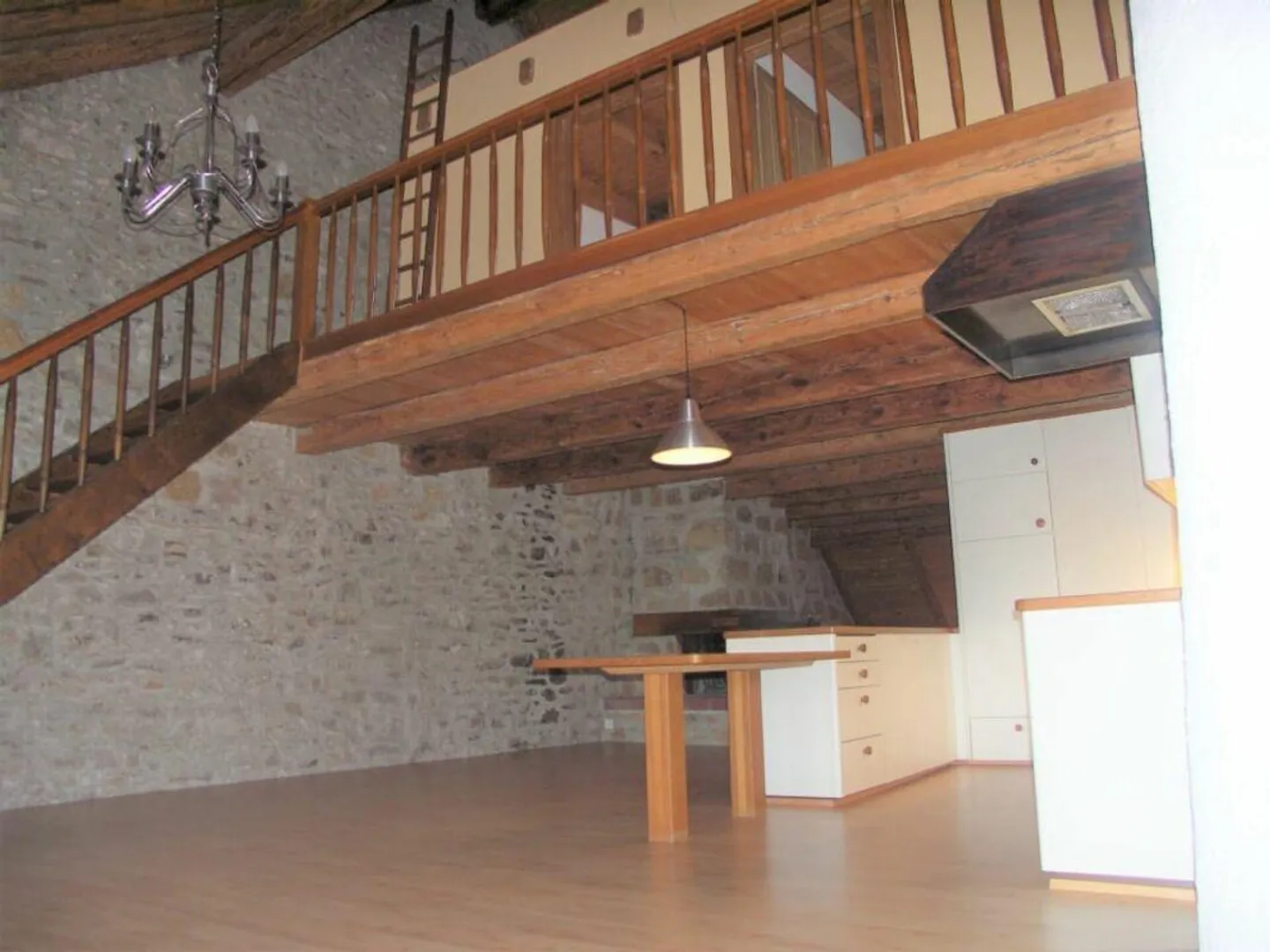 Accogliente appartamento duplex di 4,5 stanze con vista sul Reno - Foto 1 di 7