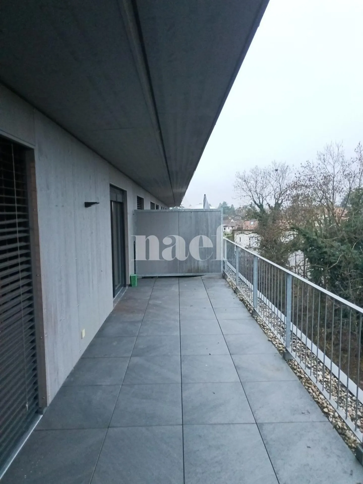 Appartement moderne avec terrasse - Photo 9 sur 9