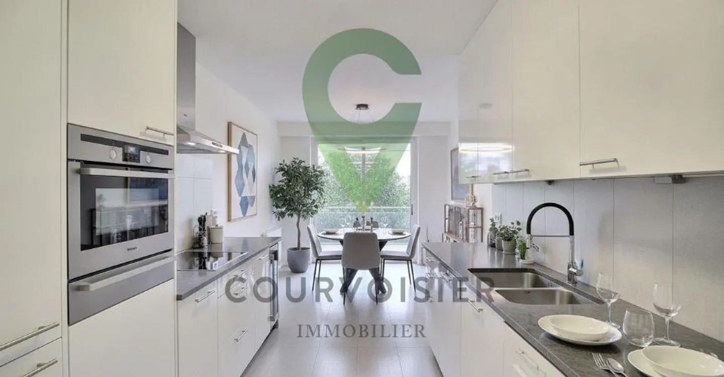 BEAUTIFUL 4.5 ROOM APARTMENT IN NYON - Photo 3 of 11