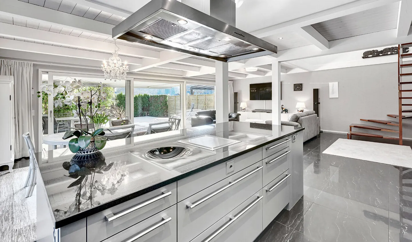 Modernes Reiheneckhaus mit Weitsicht an der Kleinen Emme - Foto 4 von 7