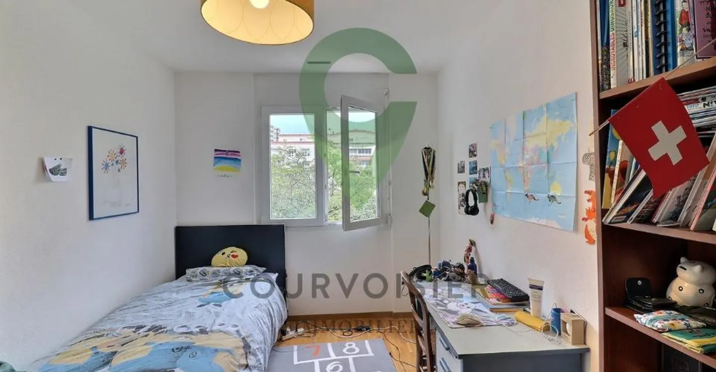 BEAUTIFUL 4.5 ROOM APARTMENT IN NYON - Photo 10 of 11