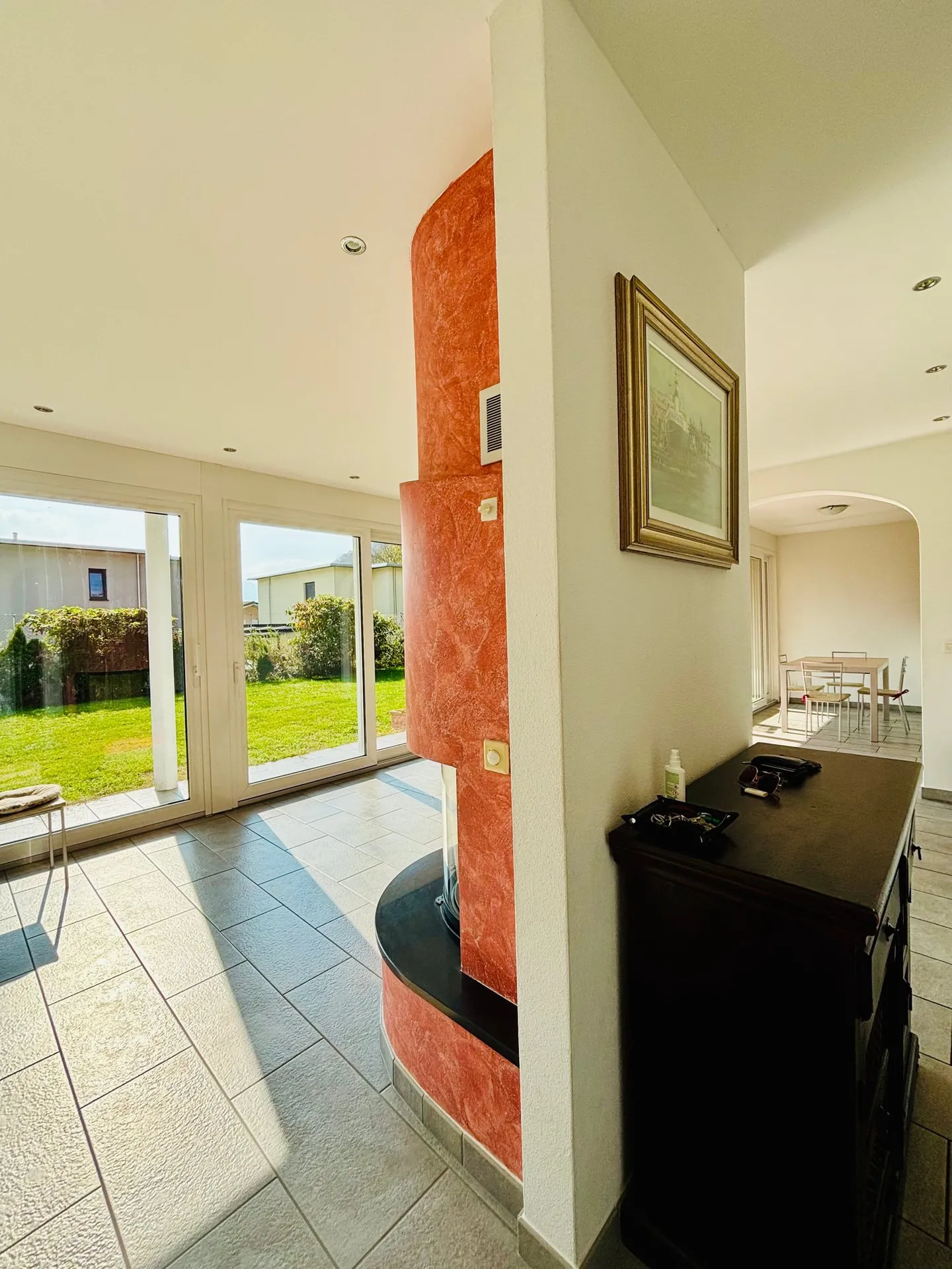 Grande casa con 6 camere da letto e grande giardino a Galbisio - Foto 6 di 19