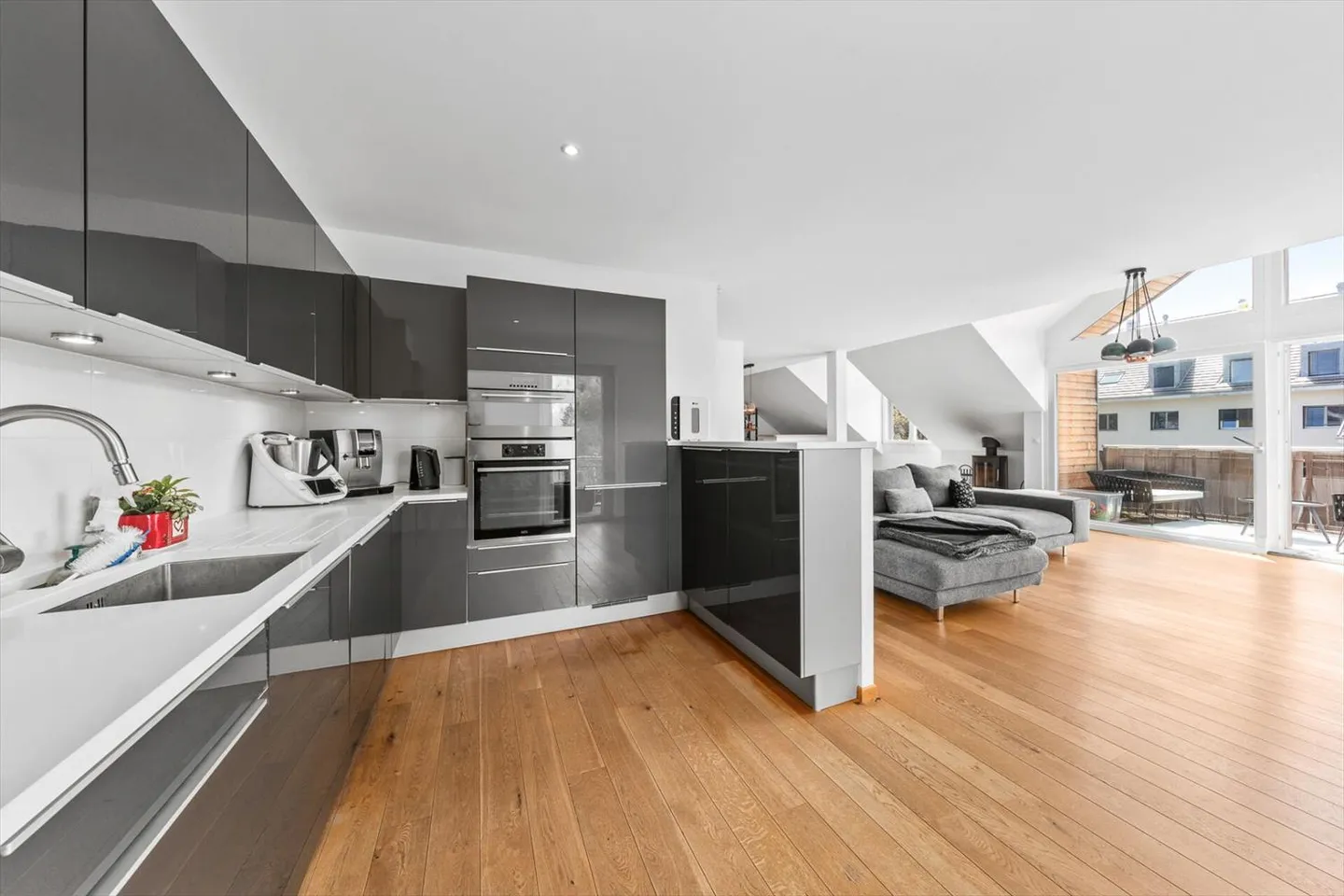 Contemporary and Bright Duplex - Ideal Central Location and Energy Performance - Photo 1 of 13