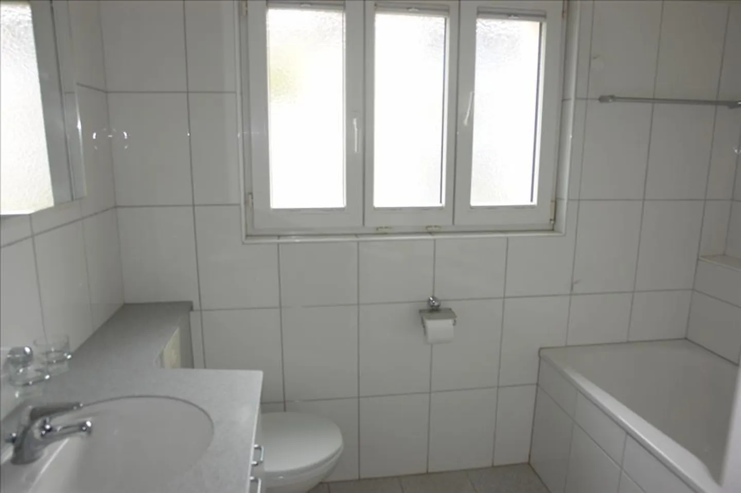 Accogliente appartamento di 3 locali in una casa di sei-famiglia - Foto 5 di 7