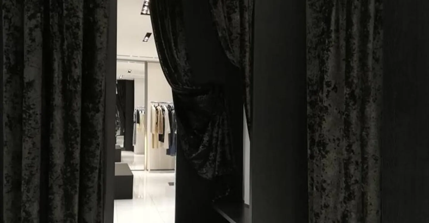 Shop for rent - Photo 2 of 13