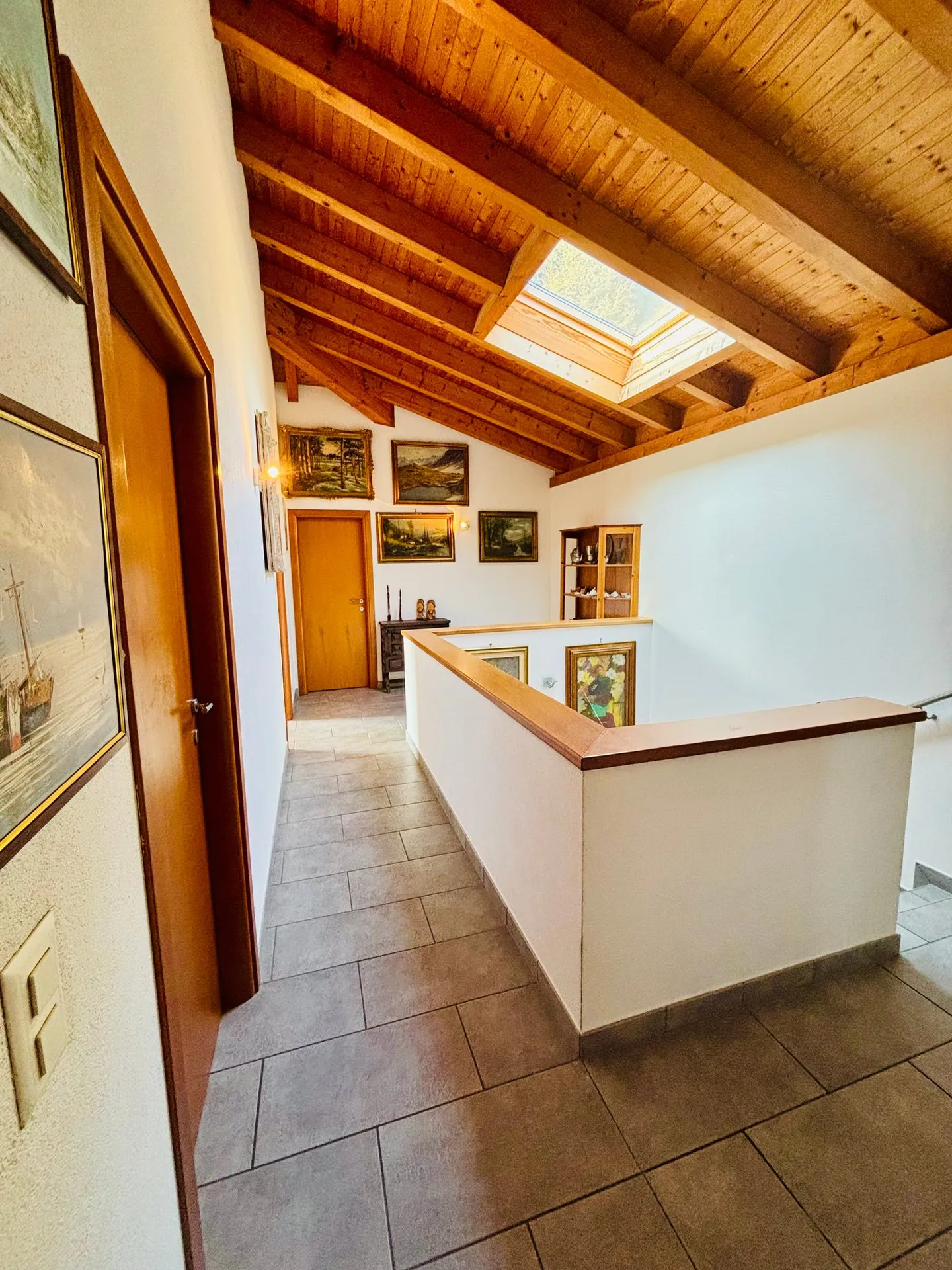 Grande casa con 6 camere da letto e grande giardino a Galbisio - Foto 15 di 19