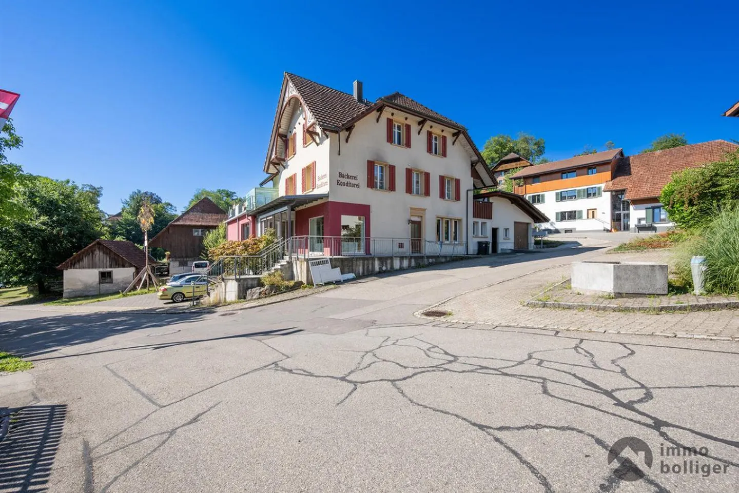 Habitat, Commerce, Terrain à bâtir - Rendement avec potentiel à Reitnau - Photo 1 sur 13