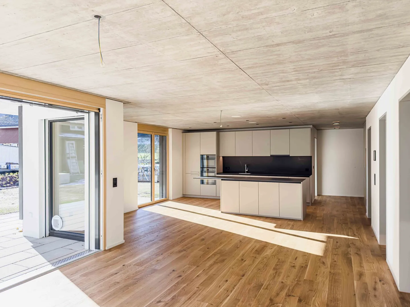 FIRST USE - UNIQUE GARDEN APARTMENT - Photo 3 of 10