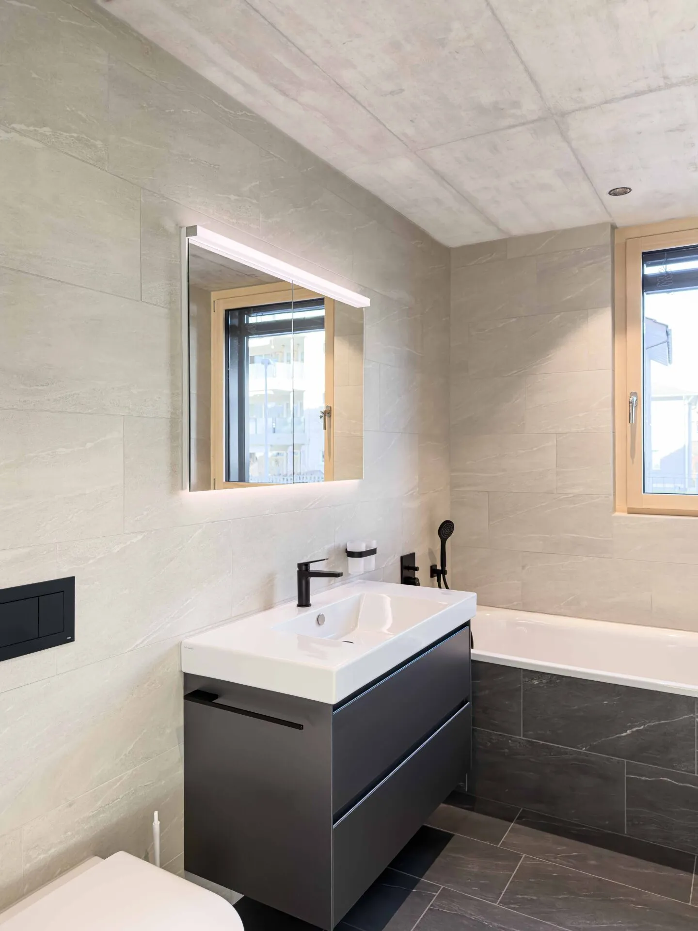 FIRST USE - UNIQUE GARDEN APARTMENT - Photo 6 of 10