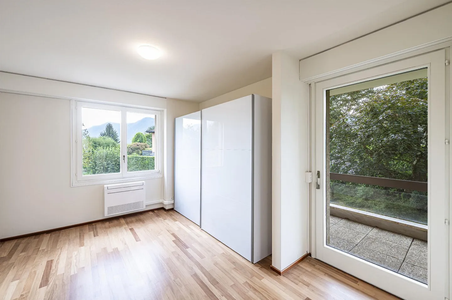 Renovated apartment with large terrace - Photo 7 of 16