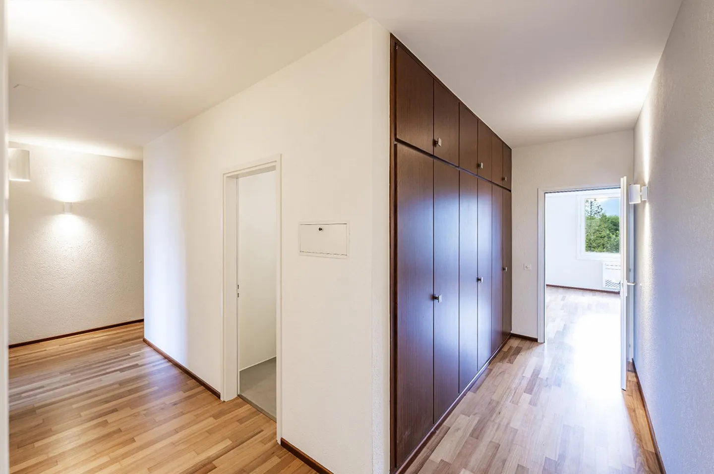 Renovated apartment with large terrace - Photo 6 of 16