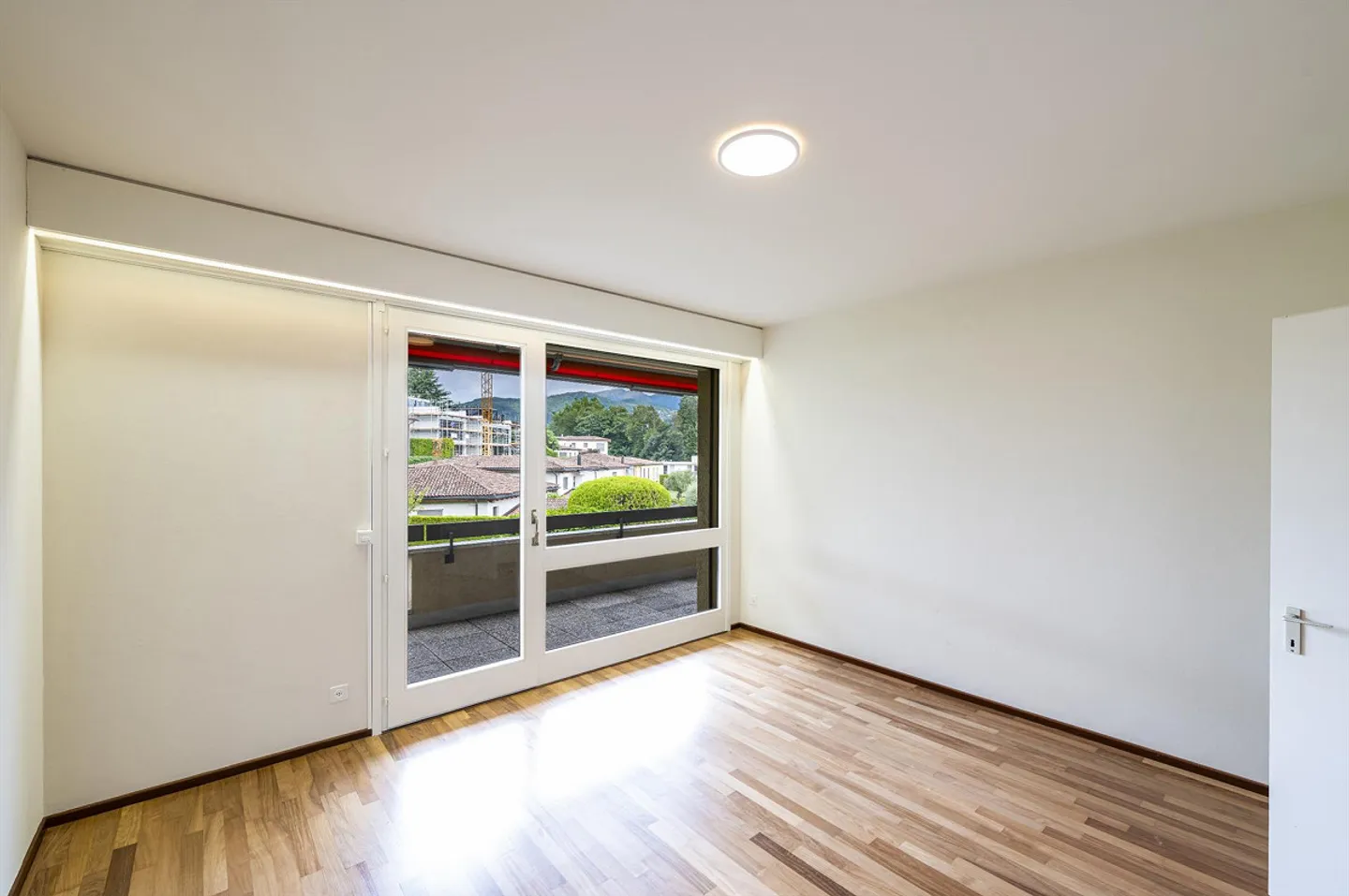 Renovated apartment with large terrace - Photo 11 of 16