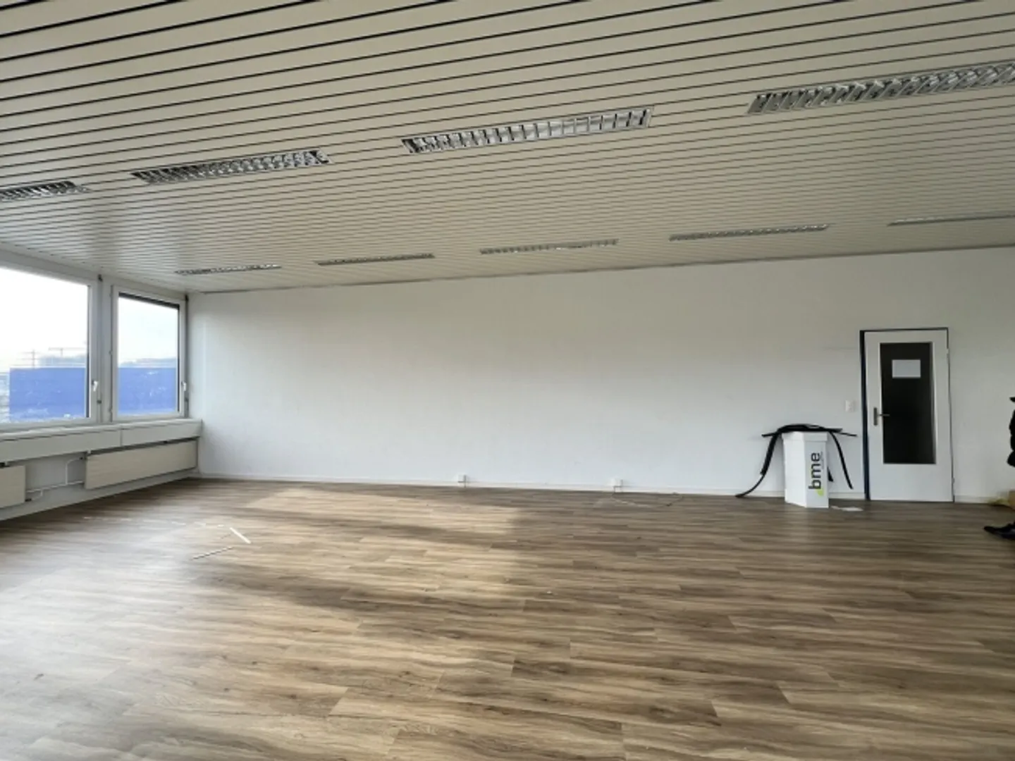 Nuovo Business Affitta un Ufficio Attraente Ora! - Foto 2 di 4