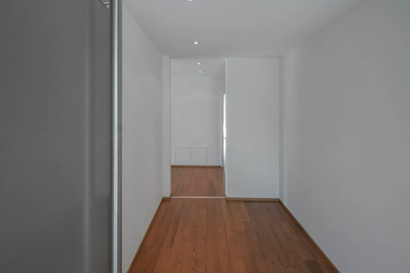 "Jewel on the Rhine" - 4½ room apartment in a dream location - Photo 6 of 19