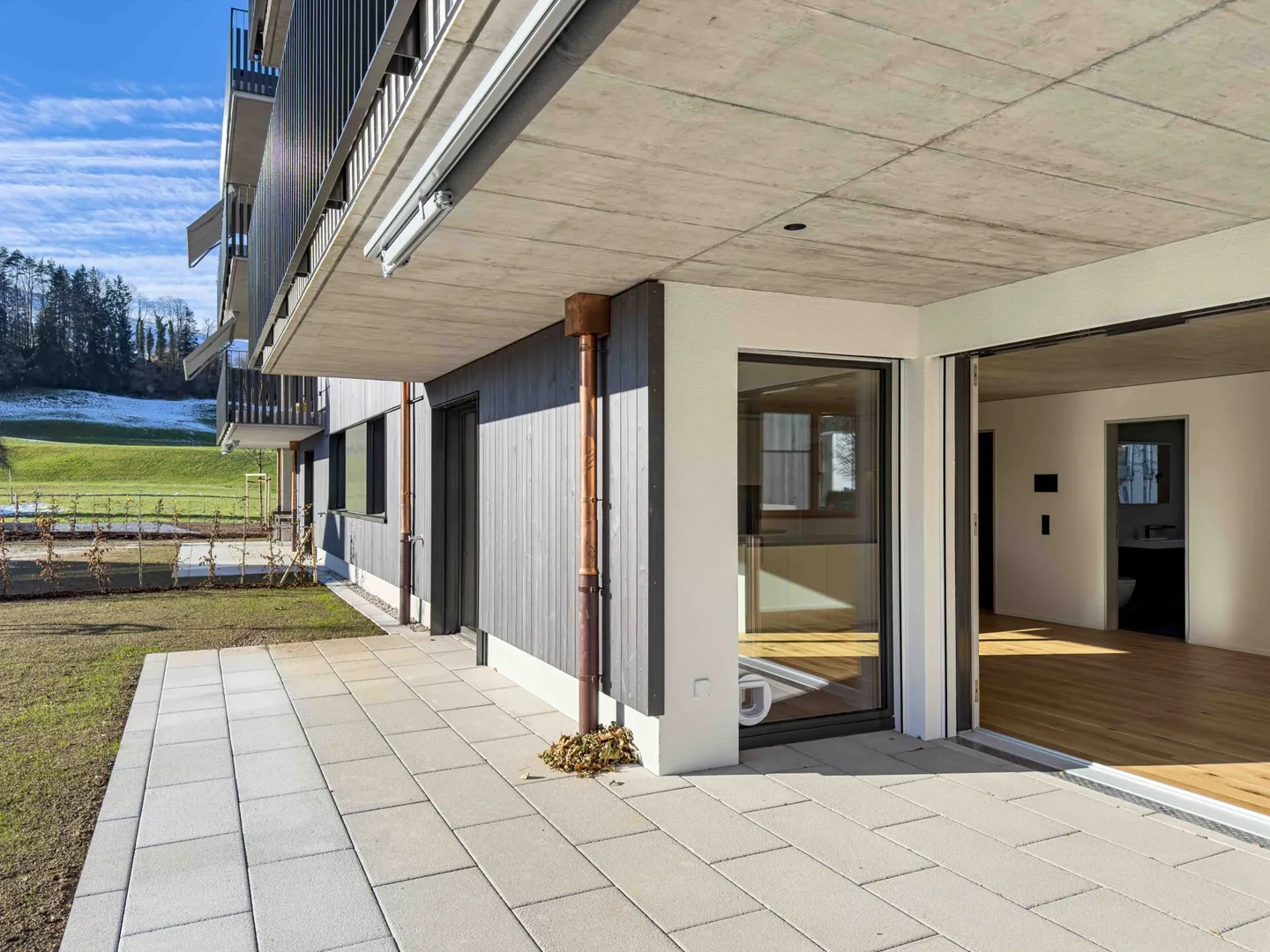 FIRST USE - UNIQUE GARDEN APARTMENT - Photo 8 of 10