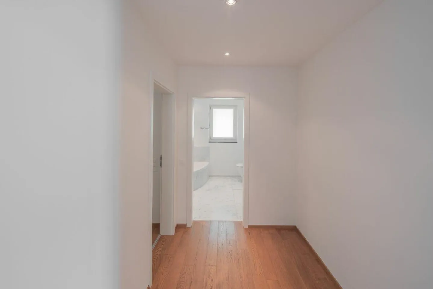 "Jewel on the Rhine" - 4½ room apartment in a dream location - Photo 13 of 19