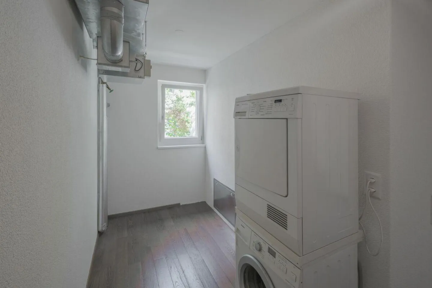"Jewel on the Rhine" - 4½ room apartment in a dream location - Photo 14 of 19