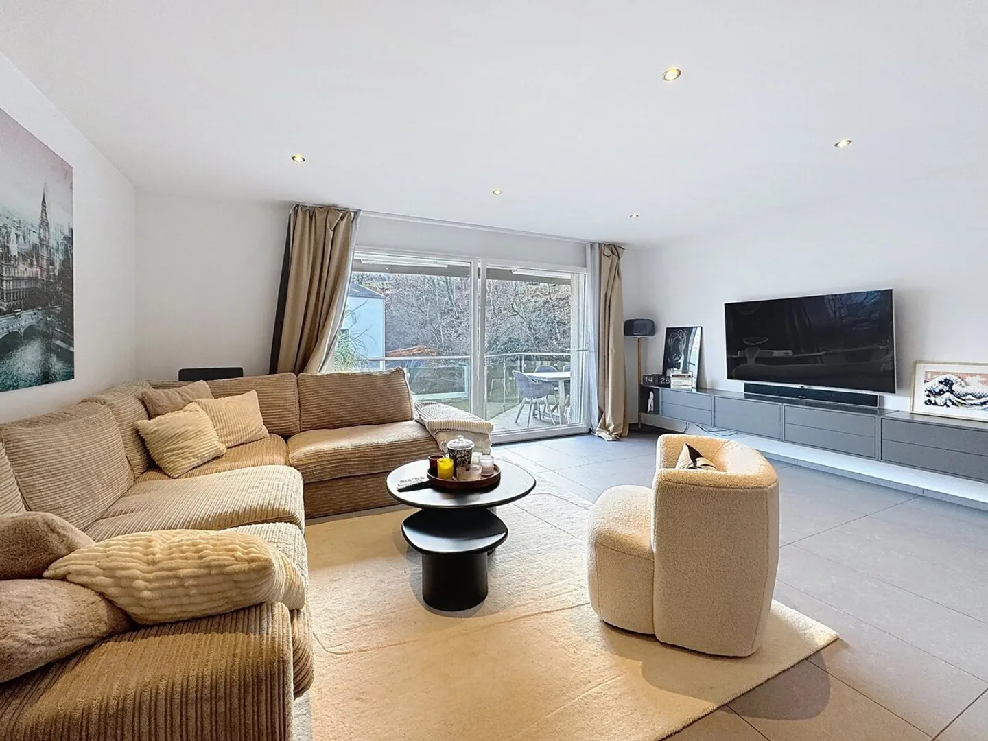 Magnifique appartement de 3,5 pièces avec balcon - Photo 3 sur 8