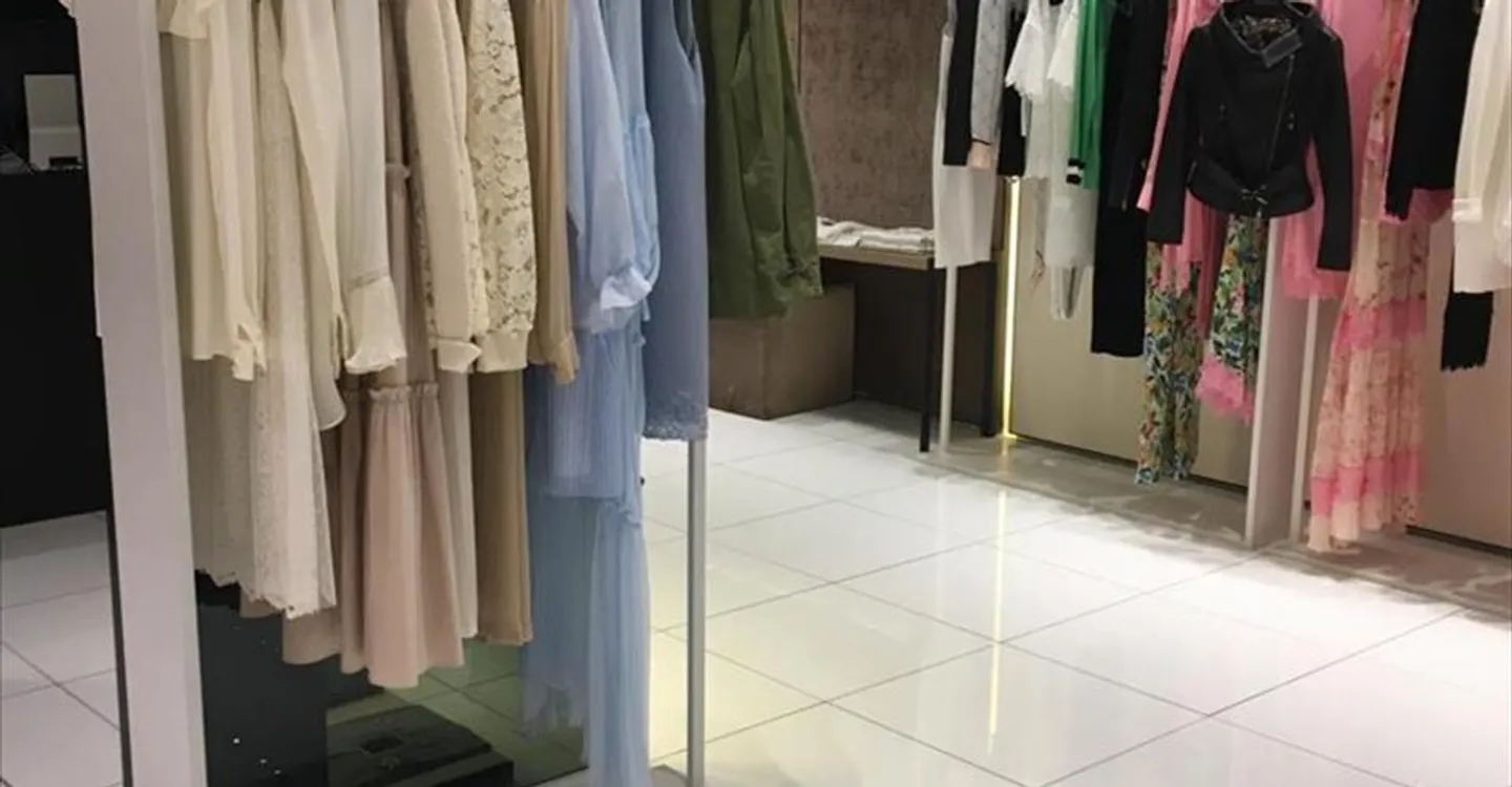 Shop for rent - Photo 7 of 13