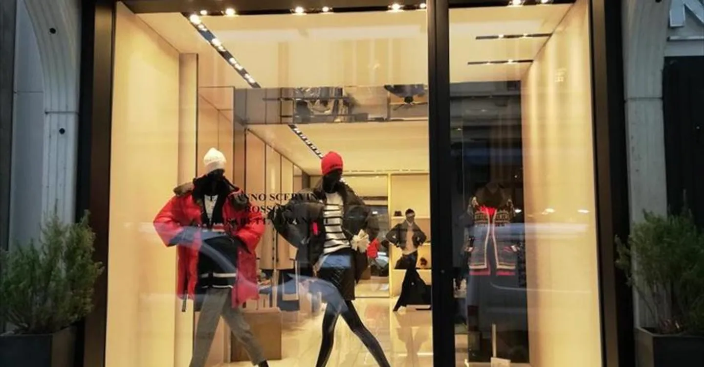 Shop for rent - Photo 8 of 13