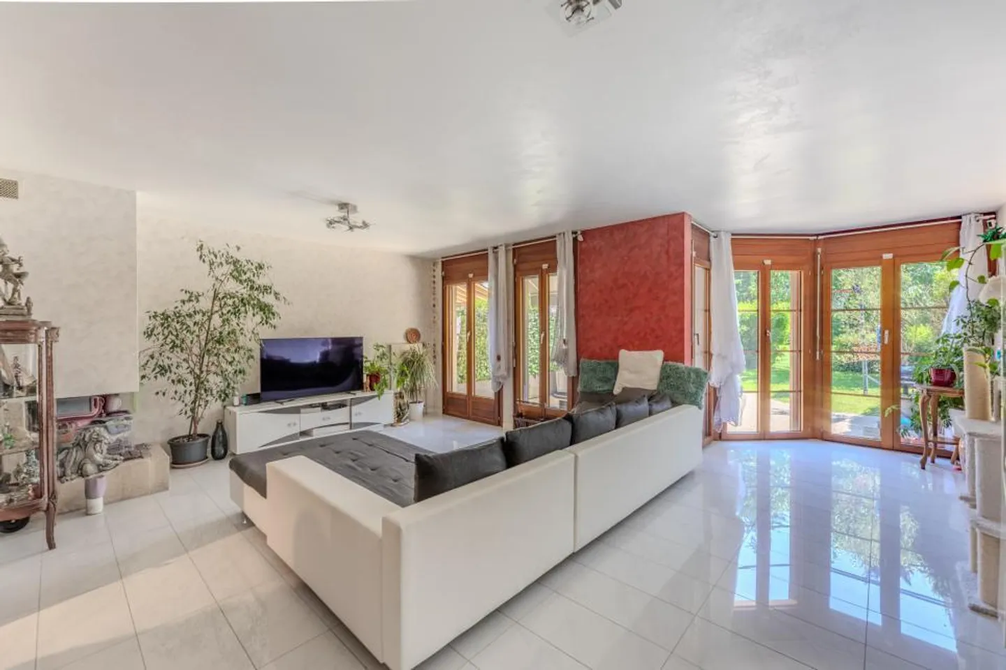 Da afferrare: Bella villa adiacente in un parco vicino ai servizi. - Foto 5 di 12