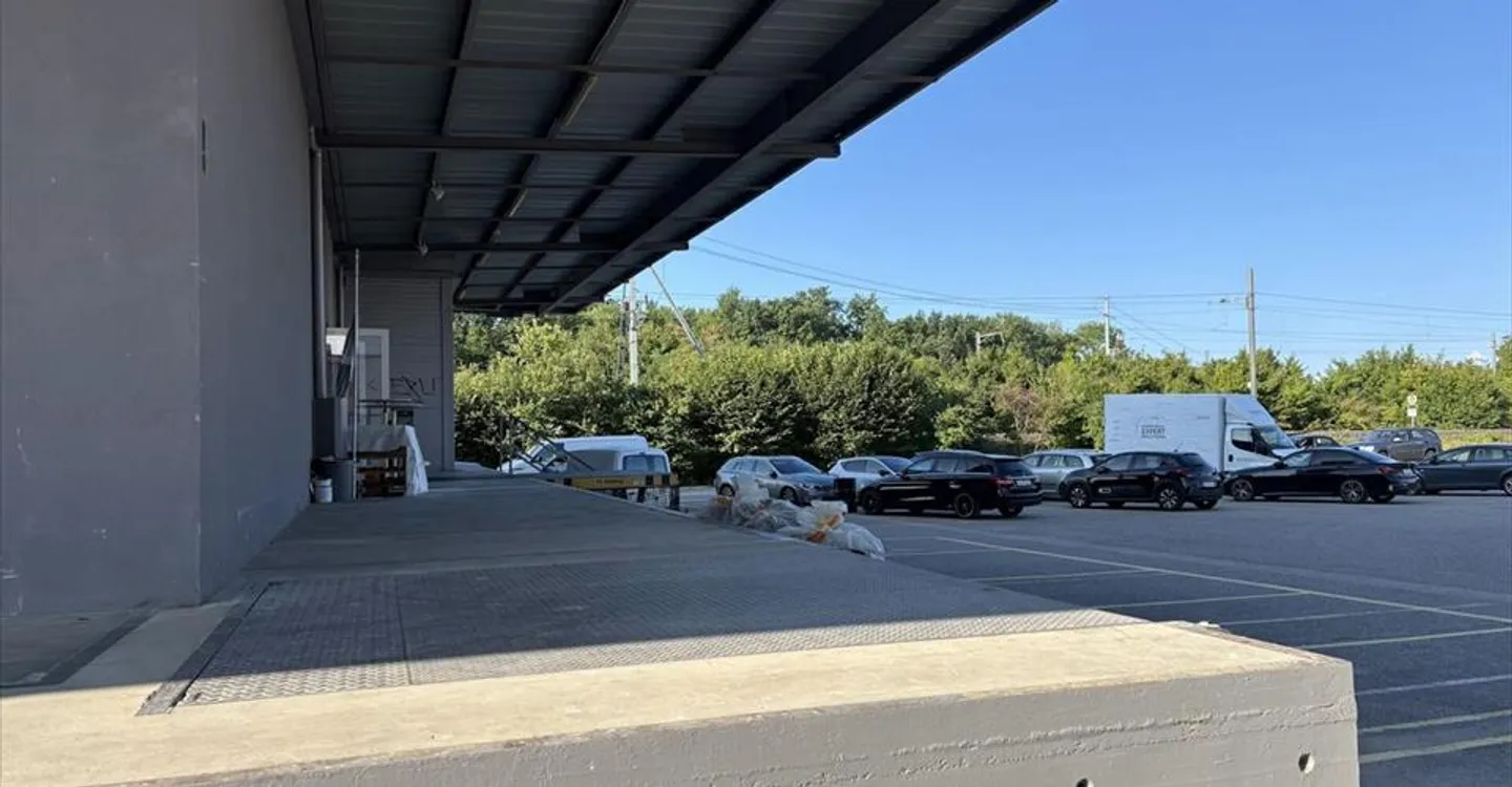 Bureau à louer - Photo 2 sur 12