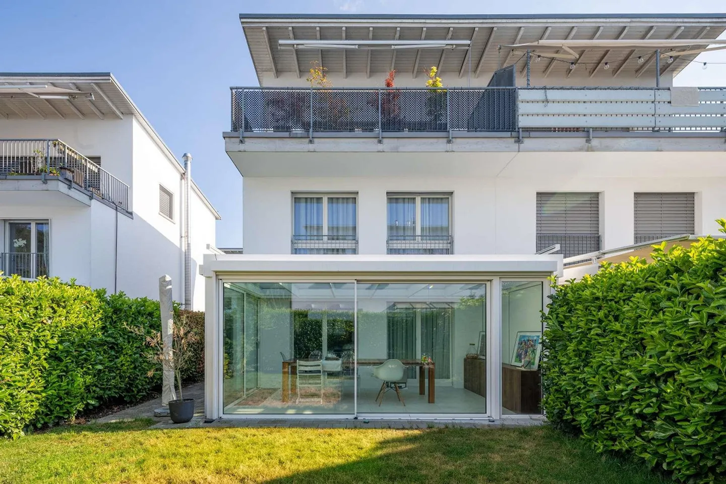 Maison familiale jumelée de 5,5 pièces ensoleillée avec véranda - Photo 1 sur 8