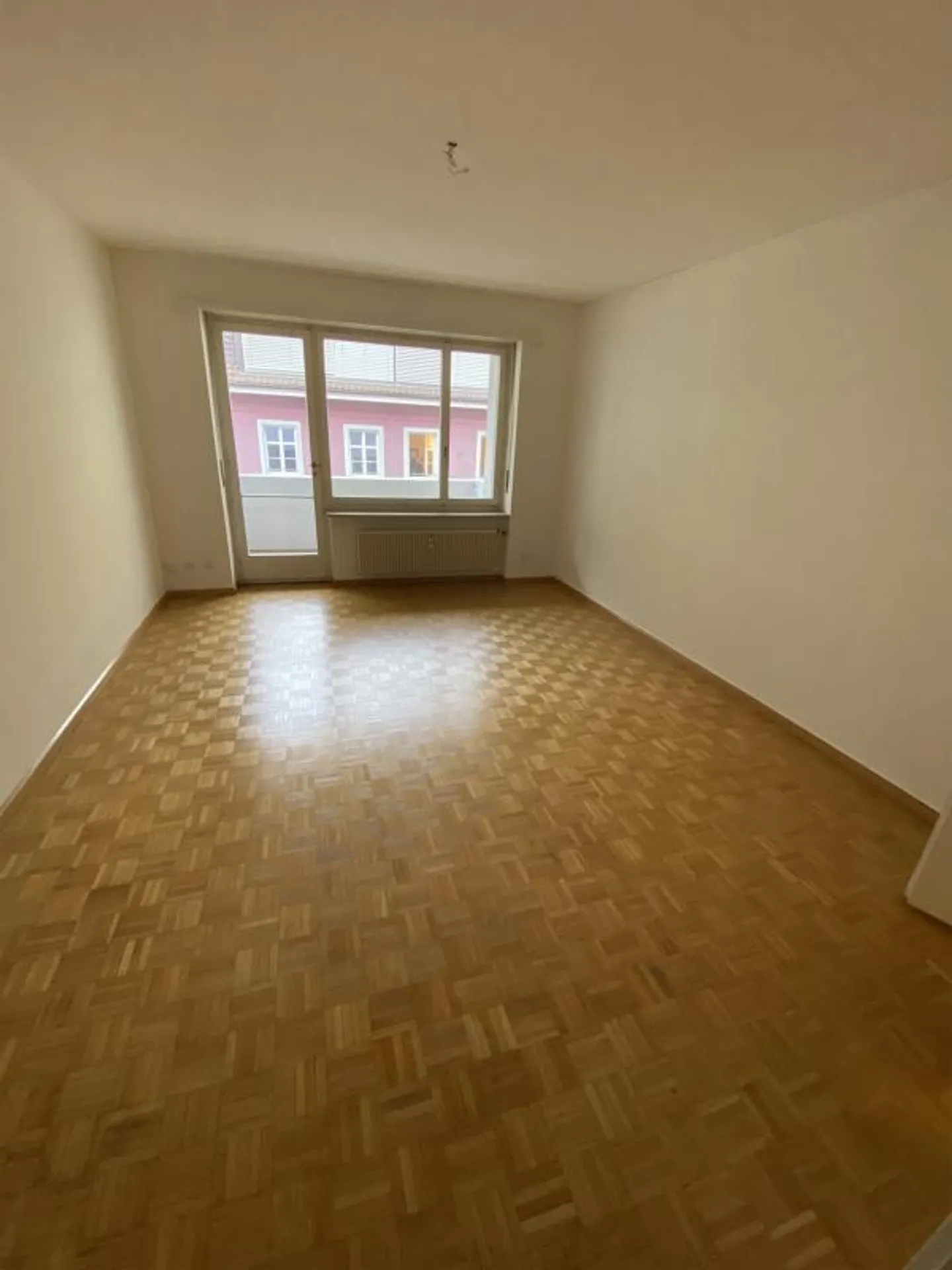 2-room apartment with GWM for rent in Basel - Photo 2 of 6