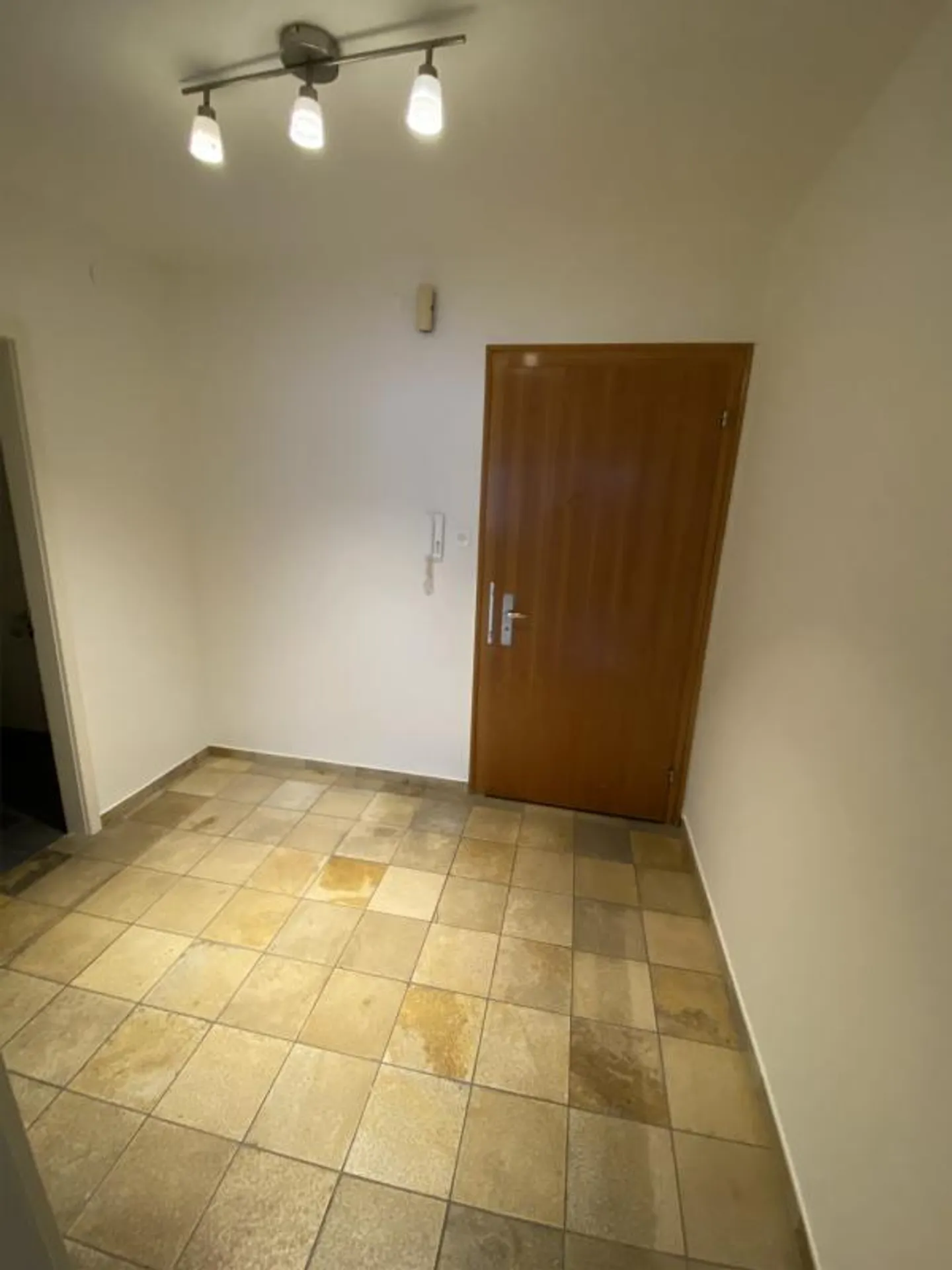 2-room apartment with GWM for rent in Basel - Photo 6 of 6