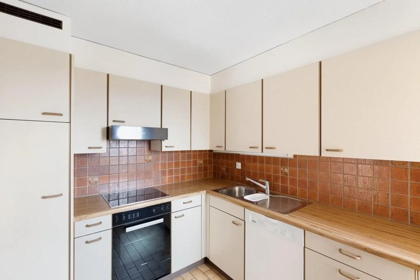 Live close to amenities! - Photo 6 of 11