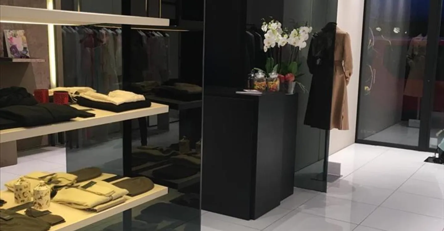 Shop for rent - Photo 11 of 13