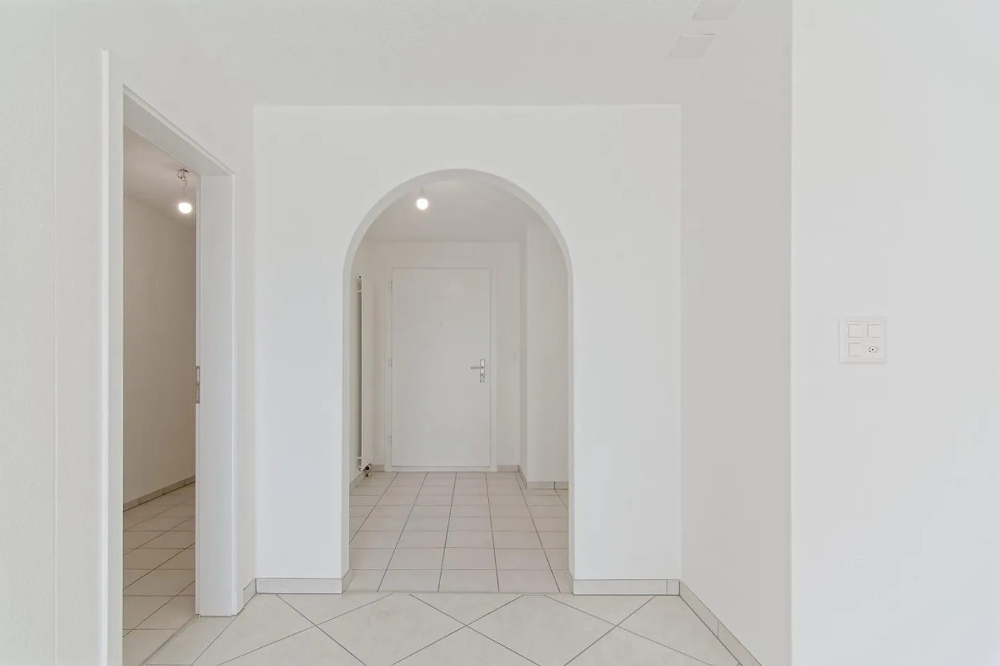 Spacious, bright 3.5-room condominium on the 1st floor - Photo 9 of 31