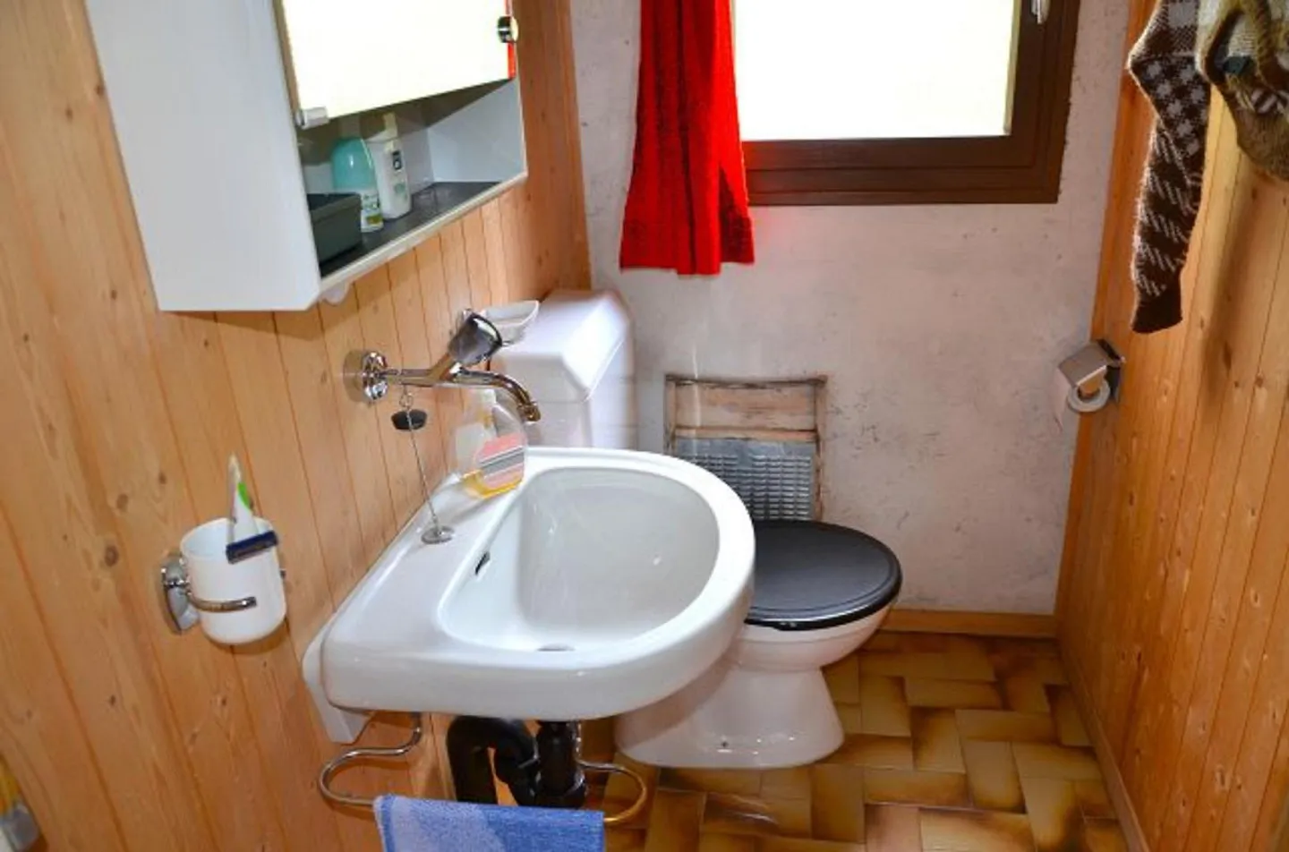 Rustico di 3 stanze in una posizione molto tranquilla e soleggiata con vista - Foto 10 di 32