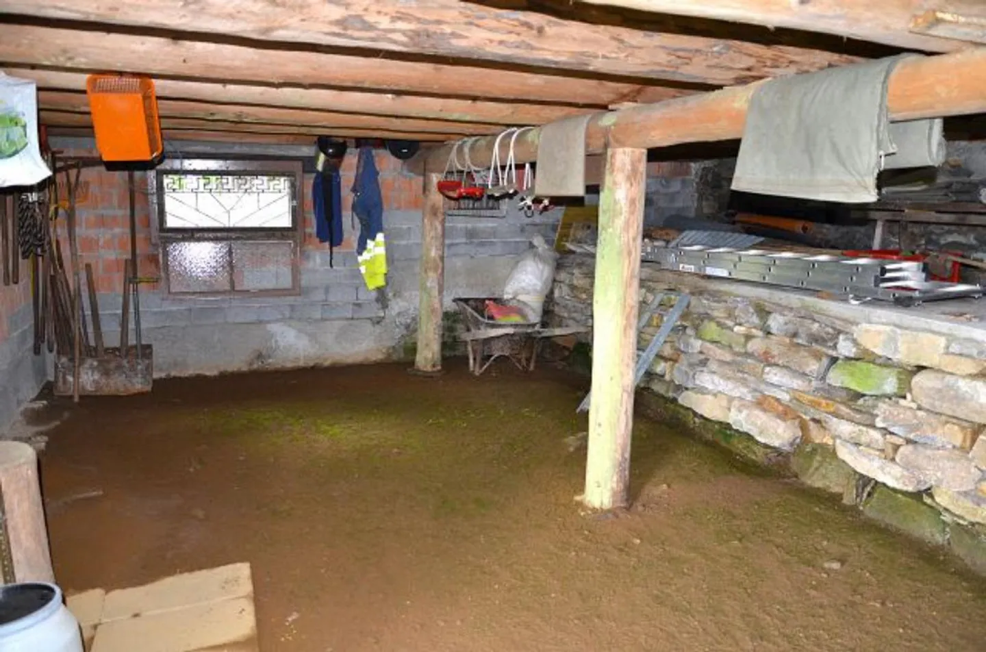 Rustico di 3 stanze in una posizione molto tranquilla e soleggiata con vista - Foto 11 di 32