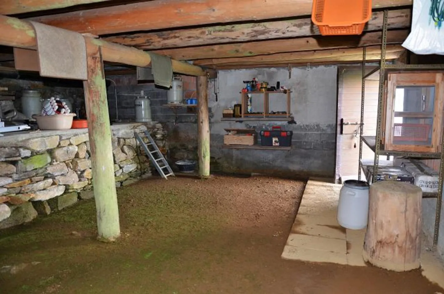 Rustico di 3 stanze in una posizione molto tranquilla e soleggiata con vista - Foto 12 di 32