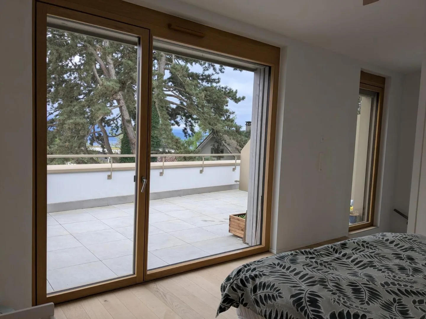 Lausanne: Superb family semi-detached villa with garden - Photo 10 of 12