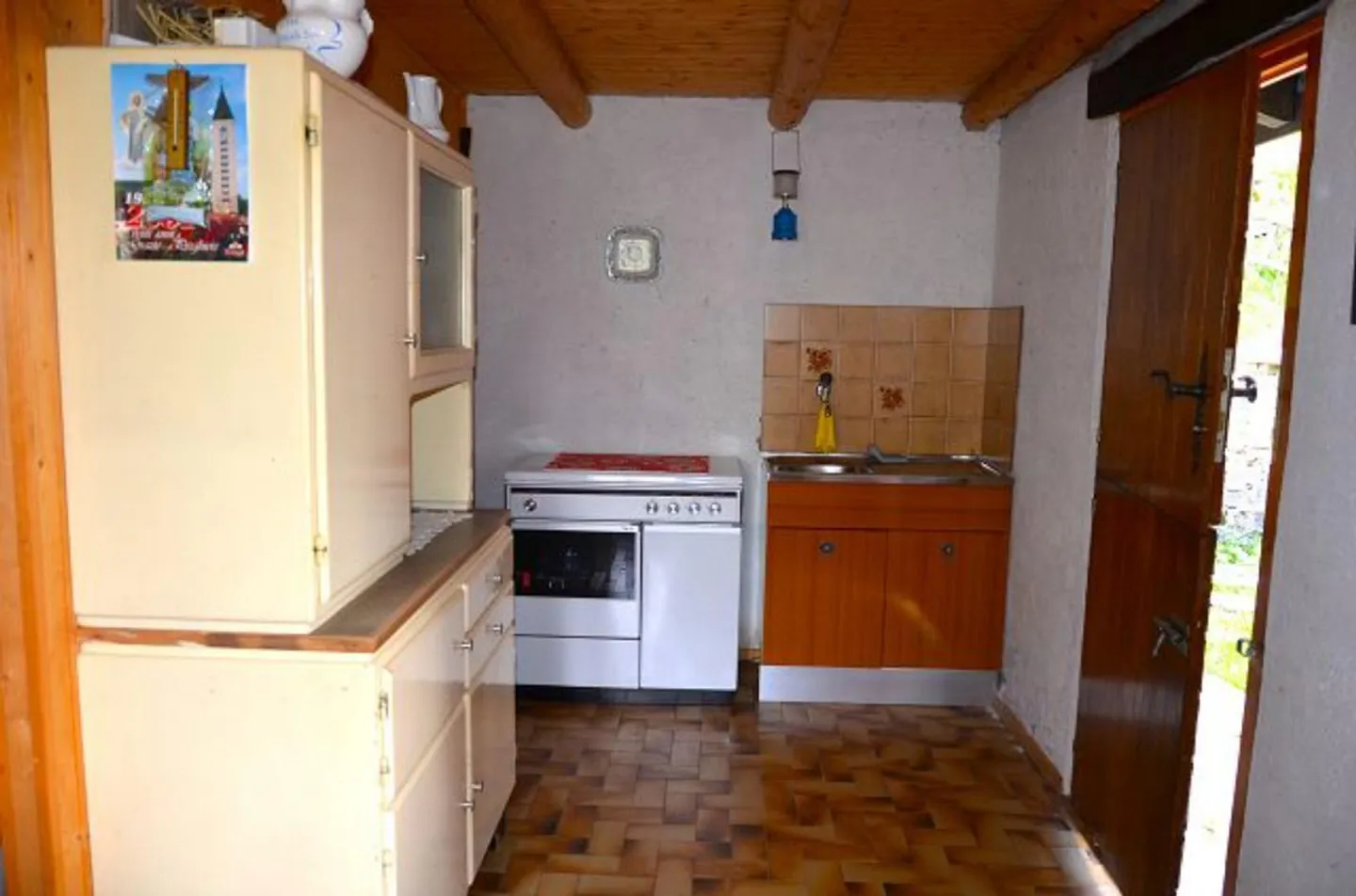 Rustico di 3 stanze in una posizione molto tranquilla e soleggiata con vista - Foto 6 di 32
